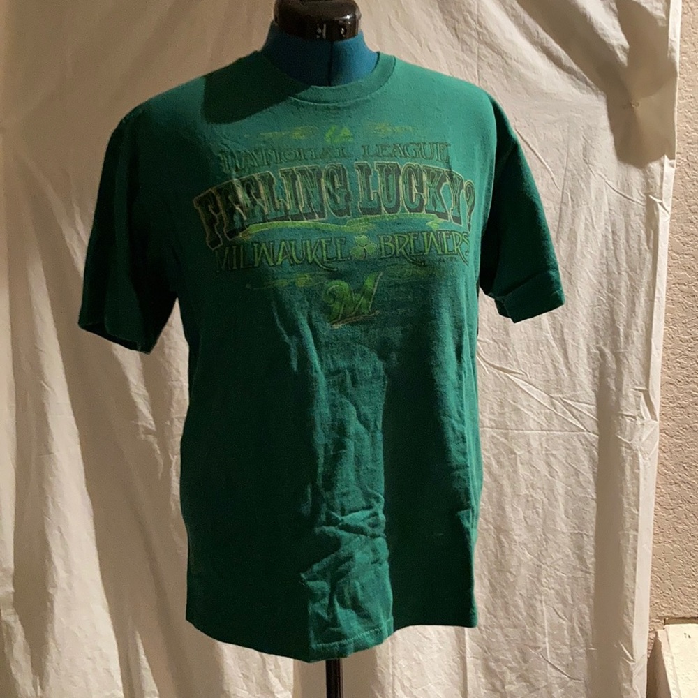 EUC - Majestic Brewers Feeling Lucky Tee - L Green